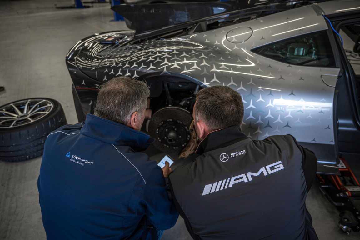 Mercedes-AMG ONE - Record - Nürburgring-Nordschleife - 2022  (1).jpg